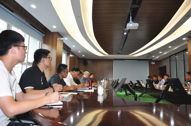 山東公路協(xié)會、淄博市科協(xié)等專家一行蒞臨我公司開展考察指導工作