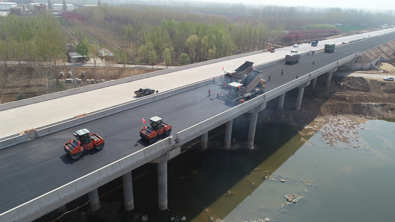 現(xiàn)場施工照片 (2)546w5Z_副本 現(xiàn)場施工照片 (2)546w5Z_副本