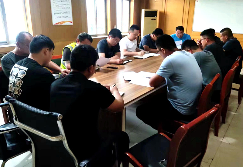 臨淄區(qū)四好路召開(kāi)安全技術(shù)交底會(huì)