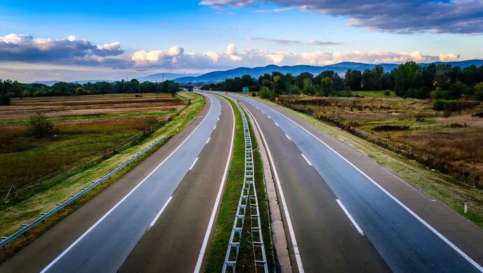 3年時(shí)間可重建一條高速，這個(gè)項(xiàng)目為何選擇“煥新”？