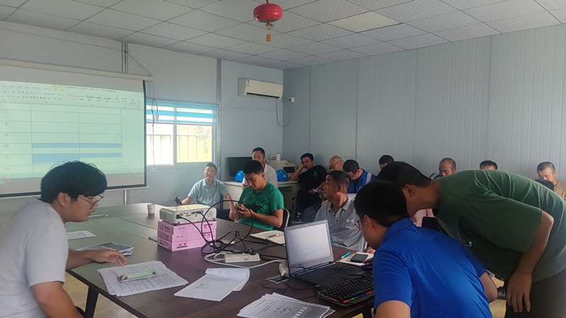 對施工隊伍進(jìn)行安全教育5a-55p_副本 對施工隊伍進(jìn)行安全教育5a-55p_副本