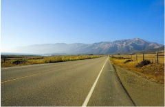 傳承”鋪路石“精神