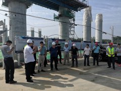 濟(jì)南大東環(huán)項(xiàng)目組織觀摩團(tuán)蒞臨新寧高速項(xiàng)目部參觀學(xué)習(xí)