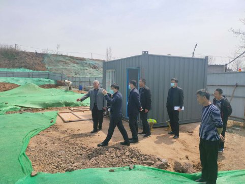 沂源縣鄭峰縣長視察康源路工地