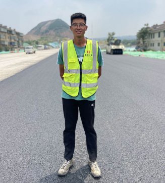 奮進(jìn)新時代，砥礪新征程