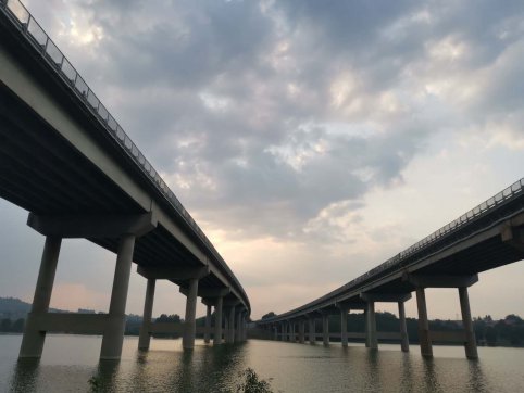 不斷挑戰(zhàn)、突破自我