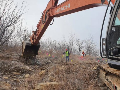 【臨臨風(fēng)采】臨臨高速六標(biāo)韓王崮隧道洞口開始清表施工