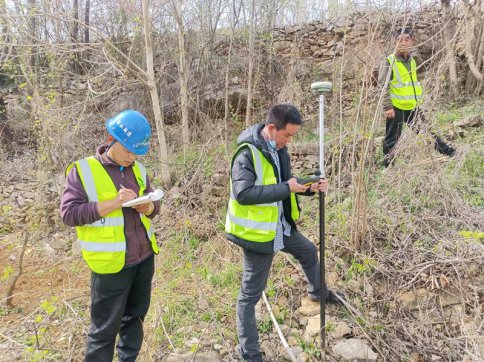 第四區(qū)域項目部魯山南互通立交項目動態(tài)